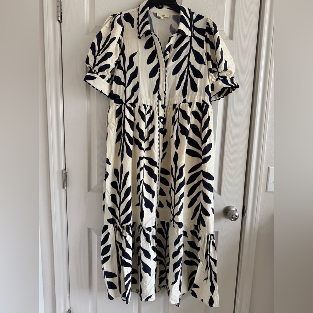 Entro Navy Leaf Print Midi Dress - Picture 3 of 8
